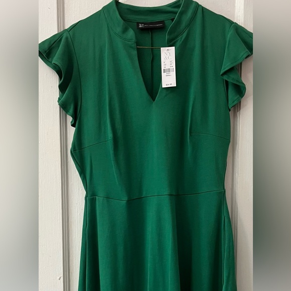 New York & Company Dresses & Skirts - Hunter green, mini dress with pockets, not worn
